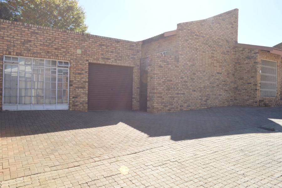 3 Bedroom Property for Sale in Wilkoppies North West